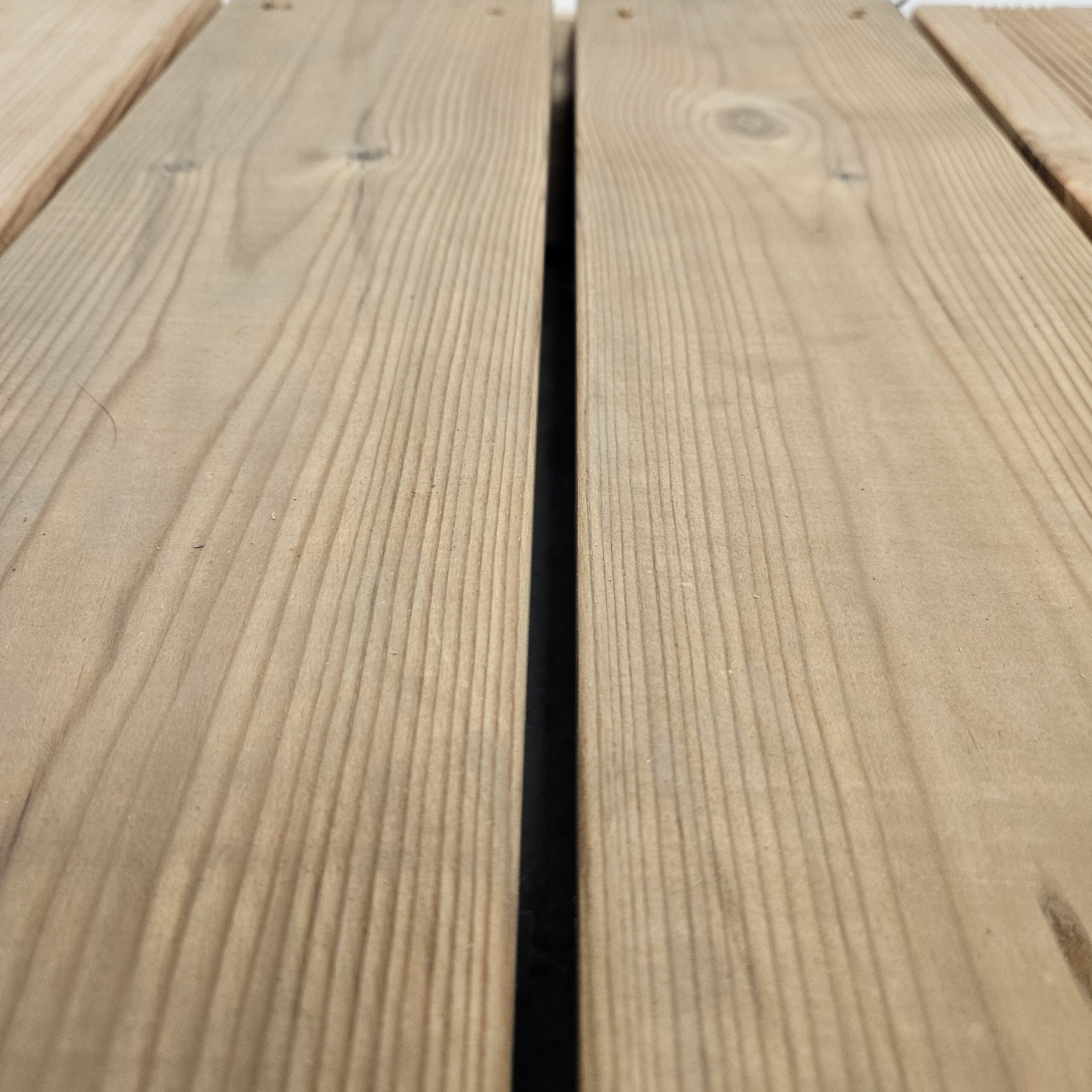Lame terrasse Pin 26 X 145 Thermo chauffé - lisse